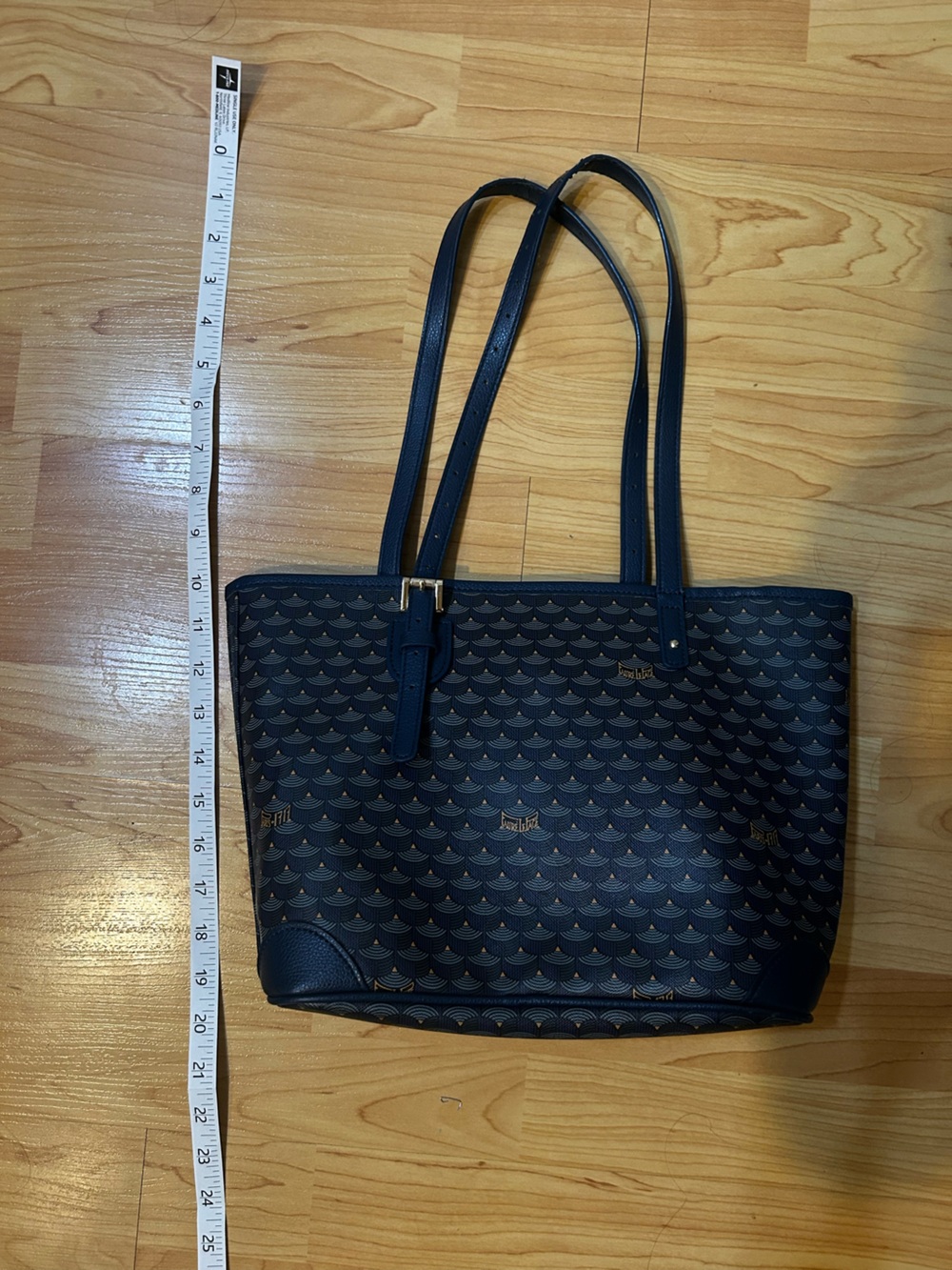 Fauré Le Page Tote with Gold-Tone Accents - Picture 2 of 13